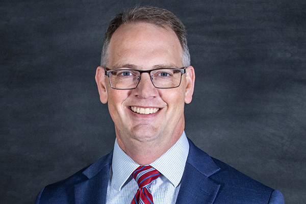 Bren Chambers headshot